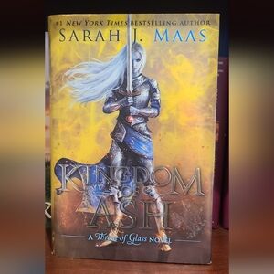 Kingdom of Ash by Sarah J. Maas - Hardcocer Cover (1st Edition)